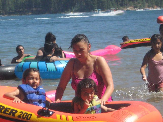 2008 Summer Trip Araceli, Camila and Sammy
